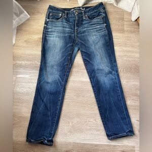 American Eagle Outfitters Dark Wash Straight Leg Jeans size 6